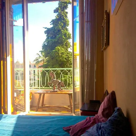 - Baie Des Anges Quarto em Acomodações Particulares